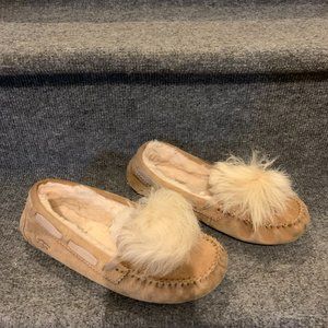 UGG Pom Pom Slipper Shoes